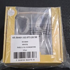 Robeez White Baby Walker Shoes